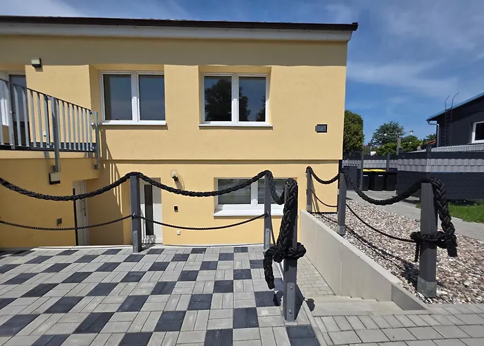 Ankerplatz * Groß Strömkendorf